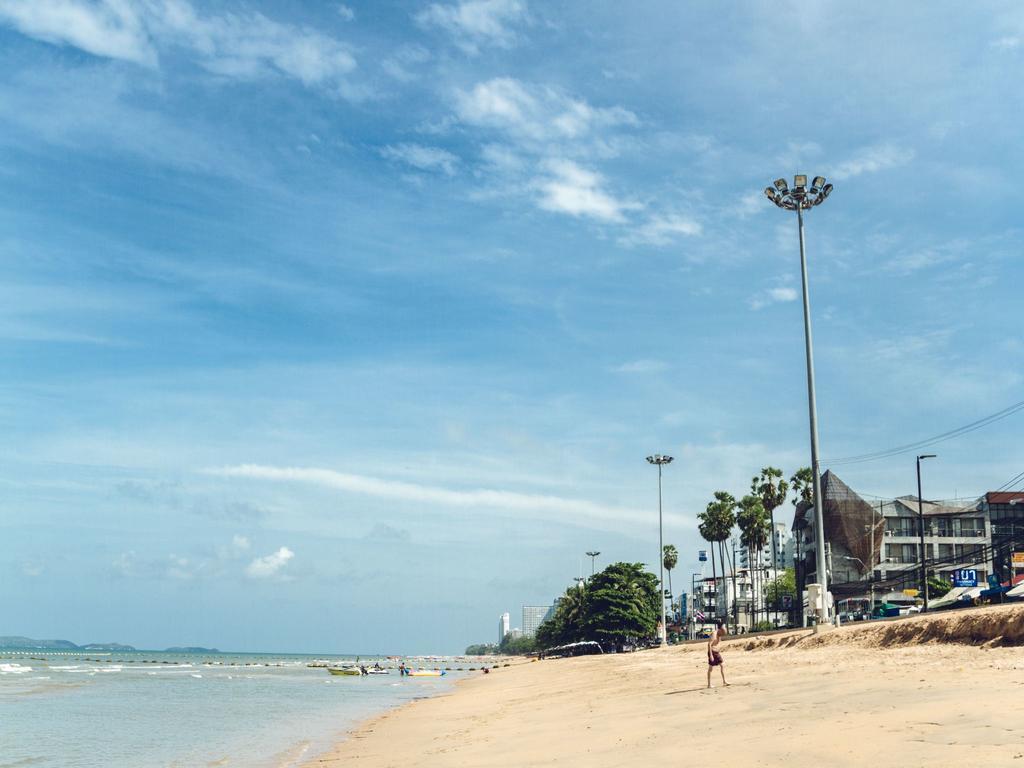 Beach 7 Condo Jomtien Beach Eksteriør billede